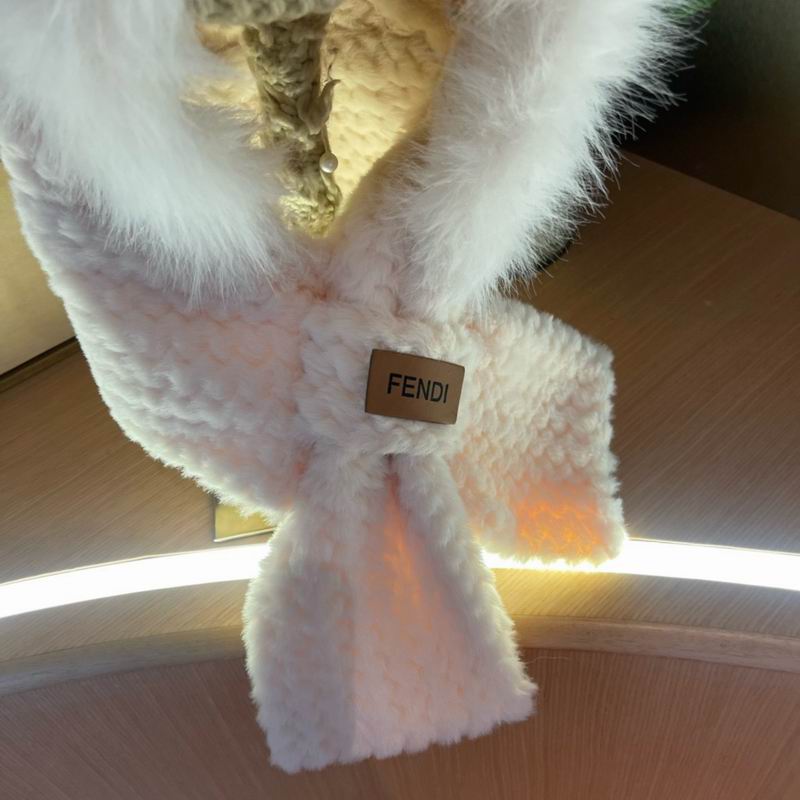 Fendi scarf hat (555)