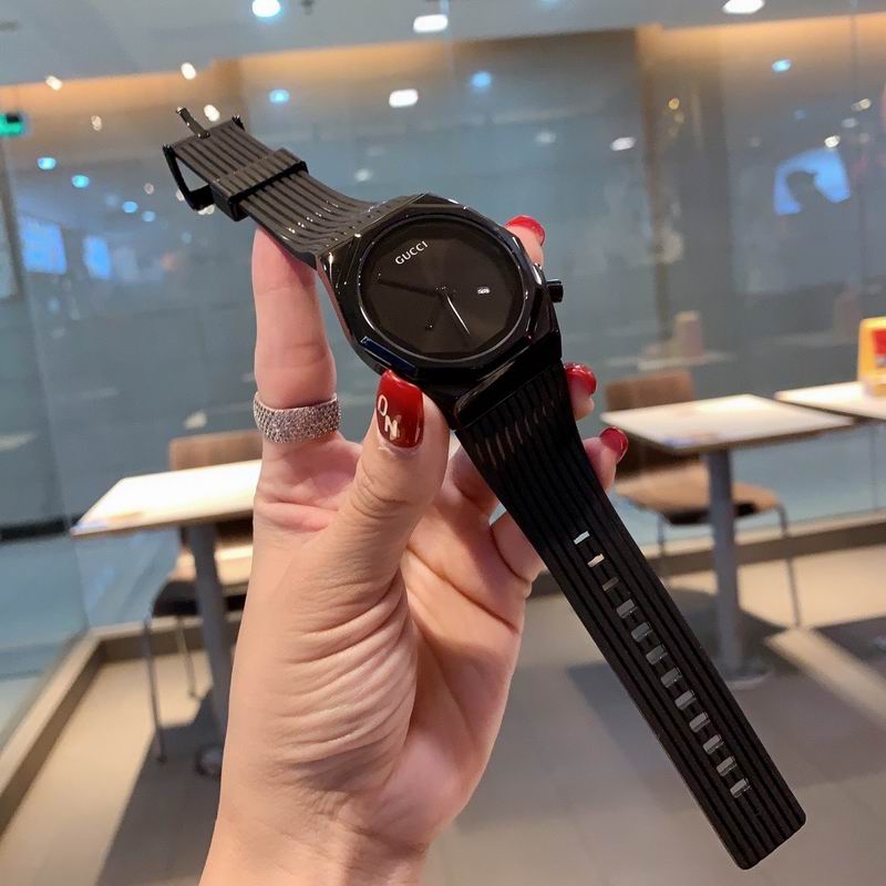 Gucci 41mm 18 (11)