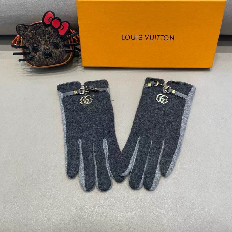 Gucci Gloves 19 (7)