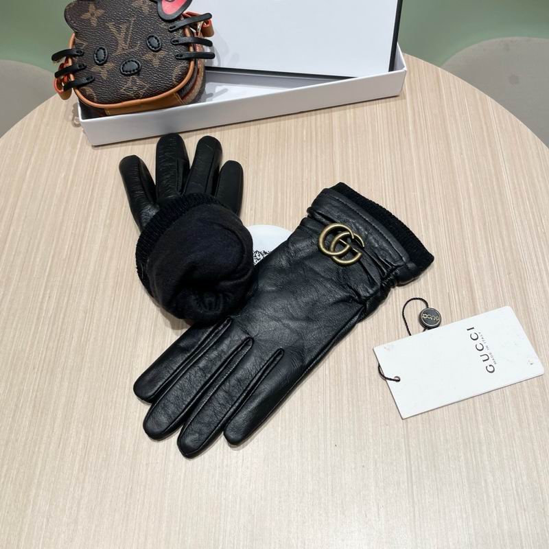 Gucci Gloves 29 (1)