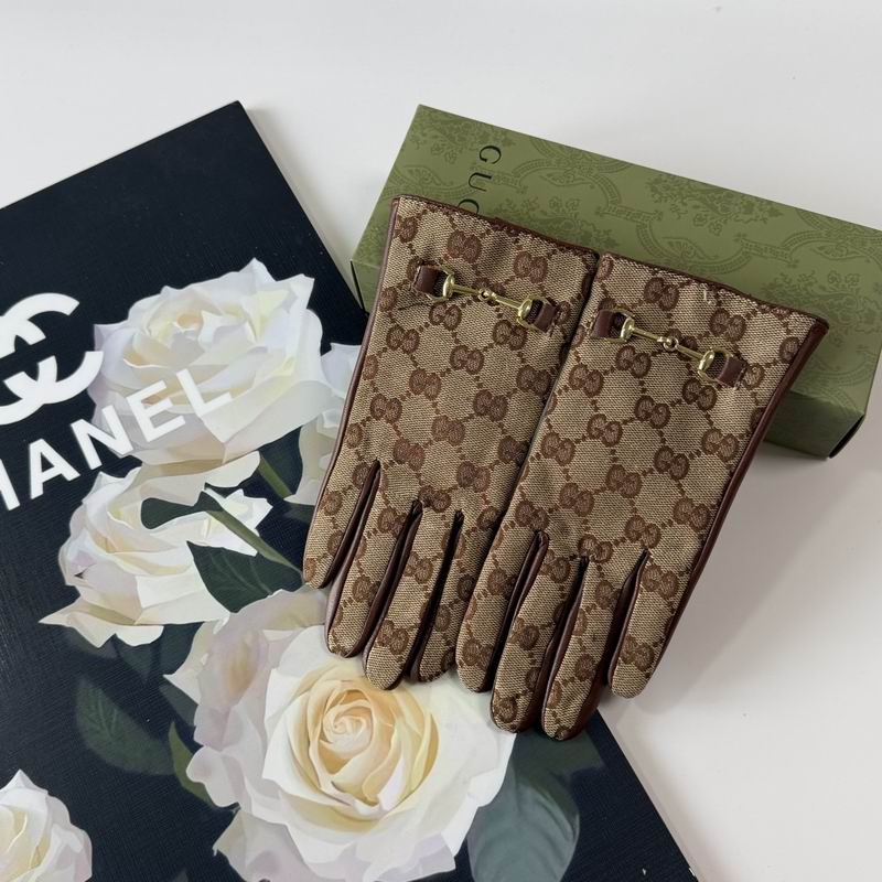 Gucci Gloves 48 (6)