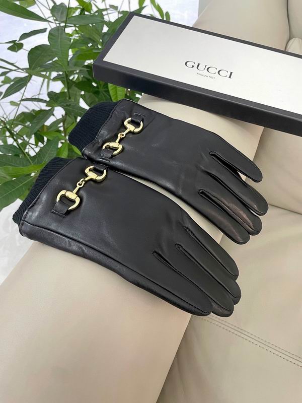 Gucci Gloves 61 (1)