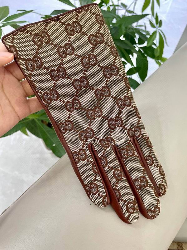 Gucci Gloves 63 (8)