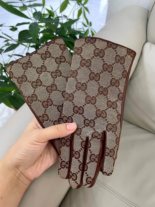 Gucci Gloves 63 (9)