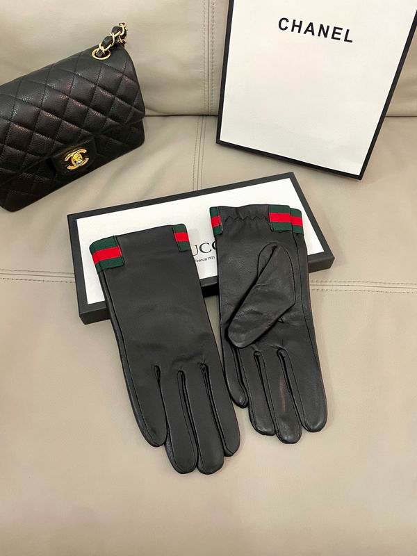 Gucci Gloves L 62 (10)