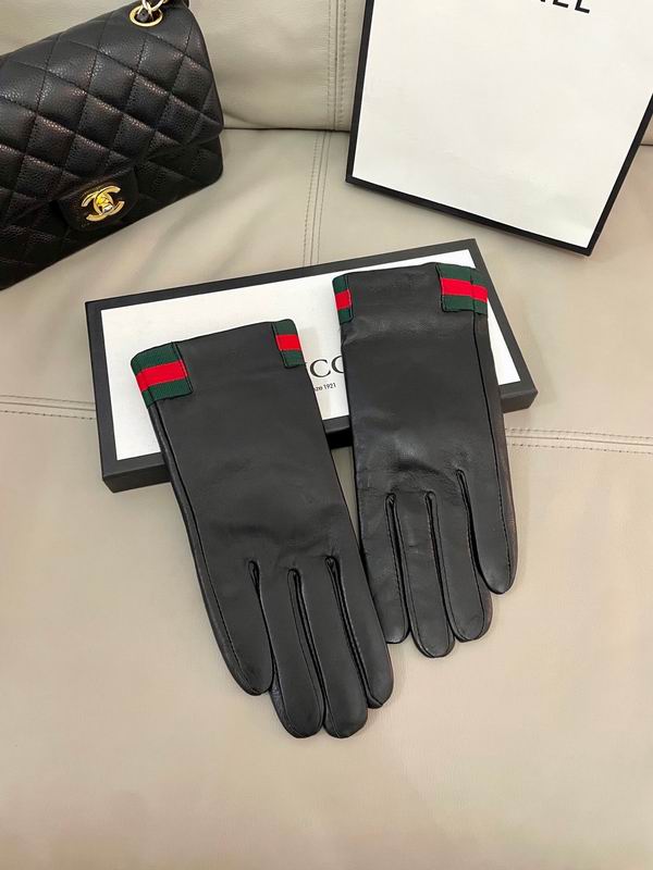 Gucci Gloves L 62 (11)
