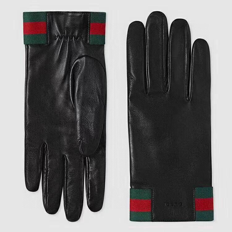 Gucci Gloves L 62 (13)