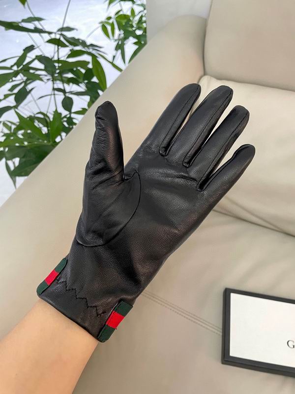 Gucci Gloves L 62 (6)
