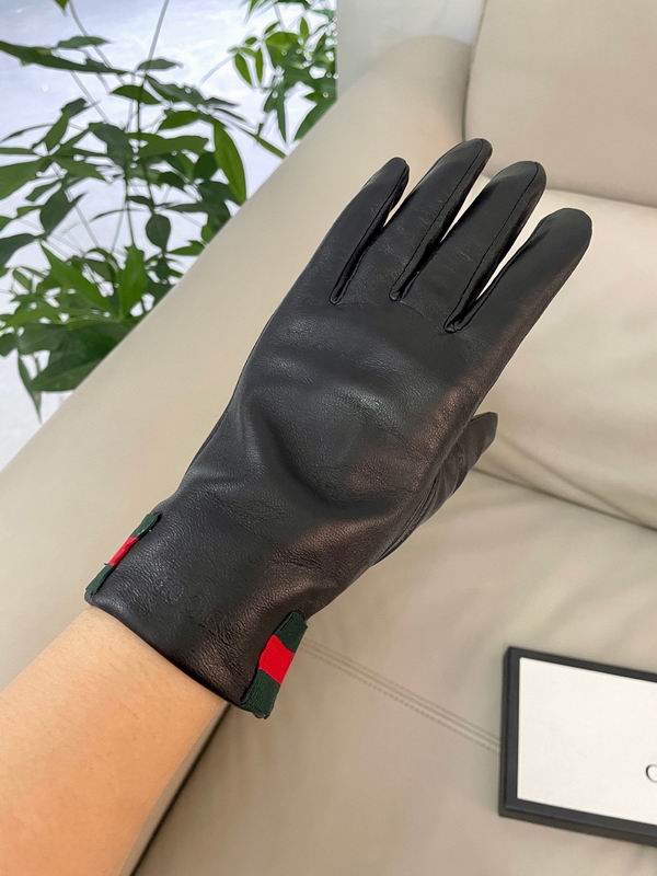 Gucci Gloves L 62 (7)