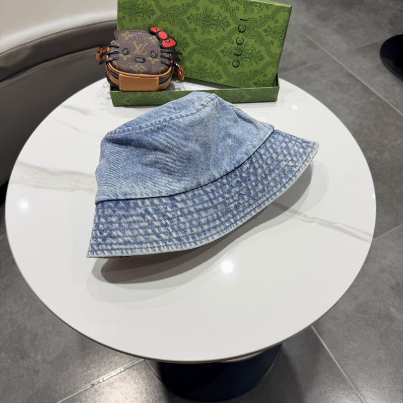 Gucci hat (1891)