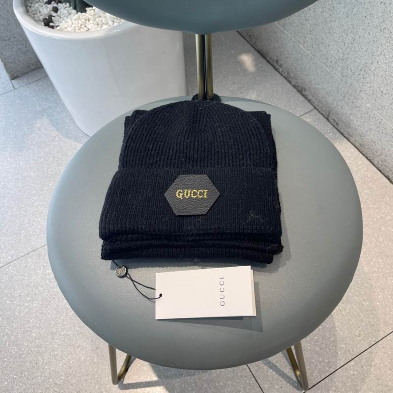 Gucci scarf hat (246)