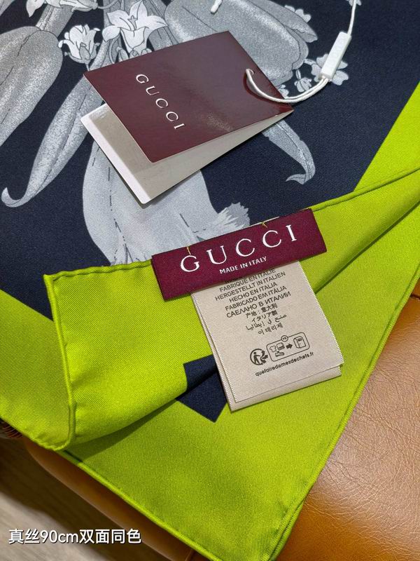 Gucci silk Scarf 90X90cm E04 (4)
