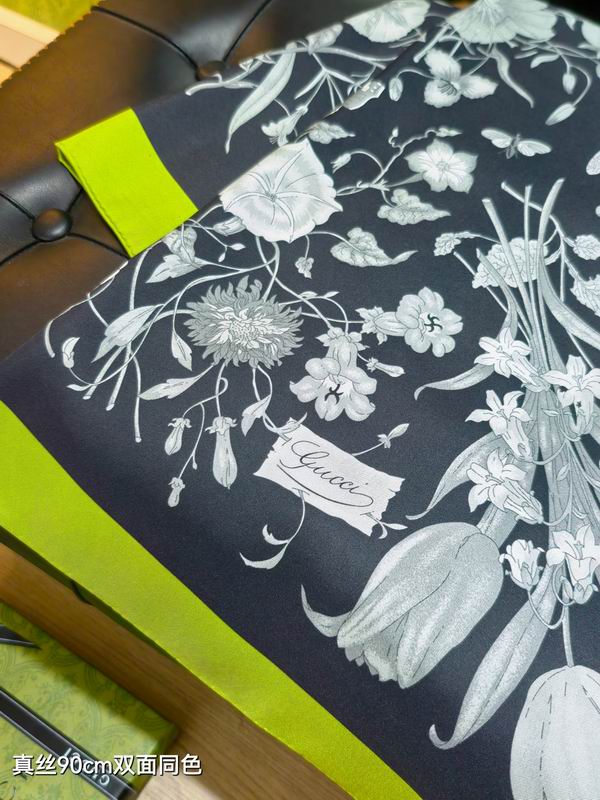 Gucci silk Scarf 90X90cm E04 (5)