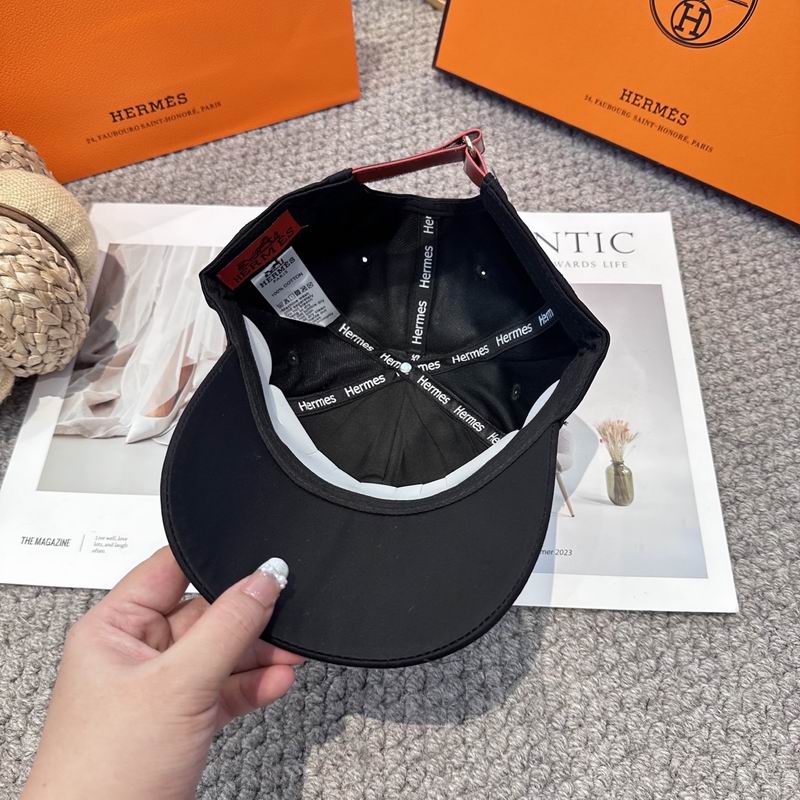 Hermes Cap (124)