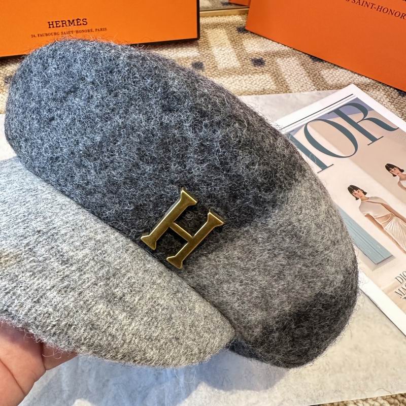 Hermes cap (220)