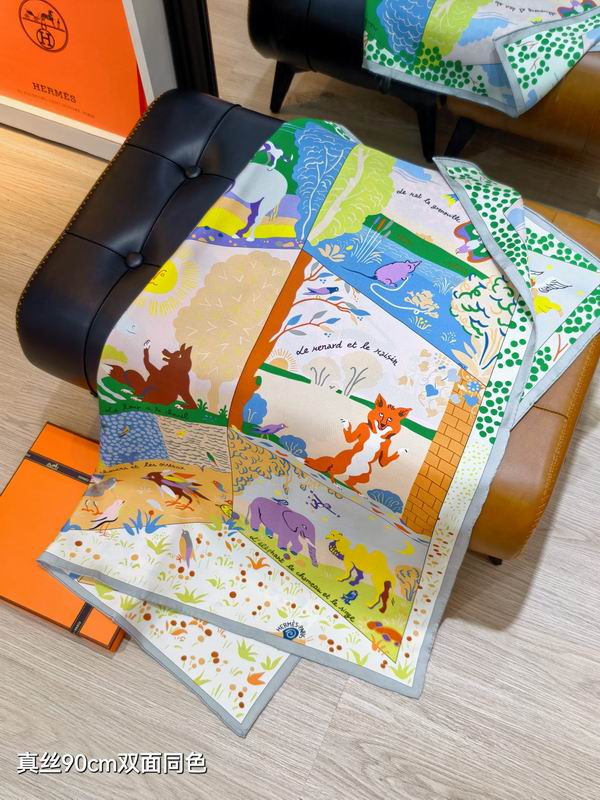 Hermes silk scarf 90X90cm E07 (16)