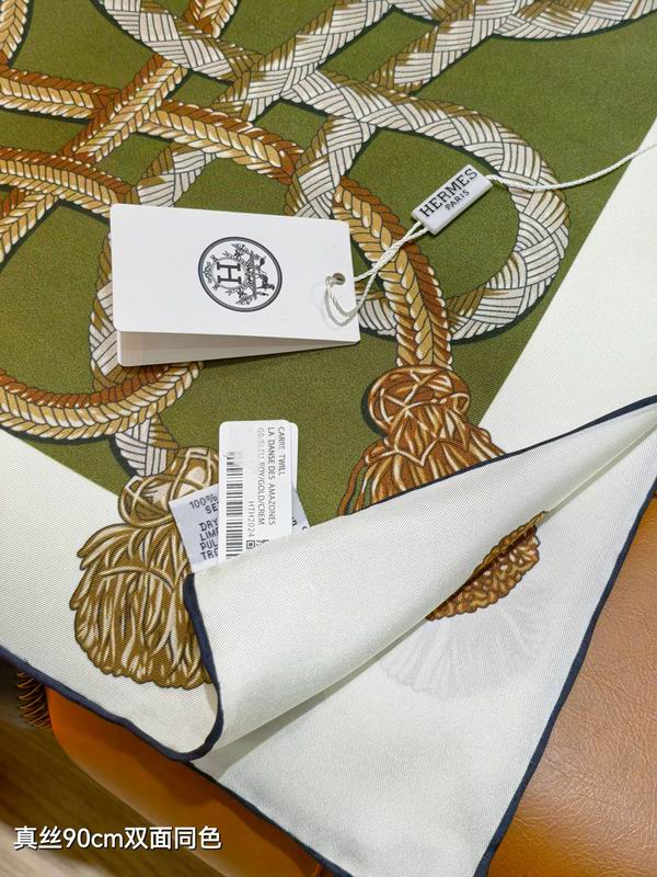 Hermes silk scarf 90X90cm E34 (14)