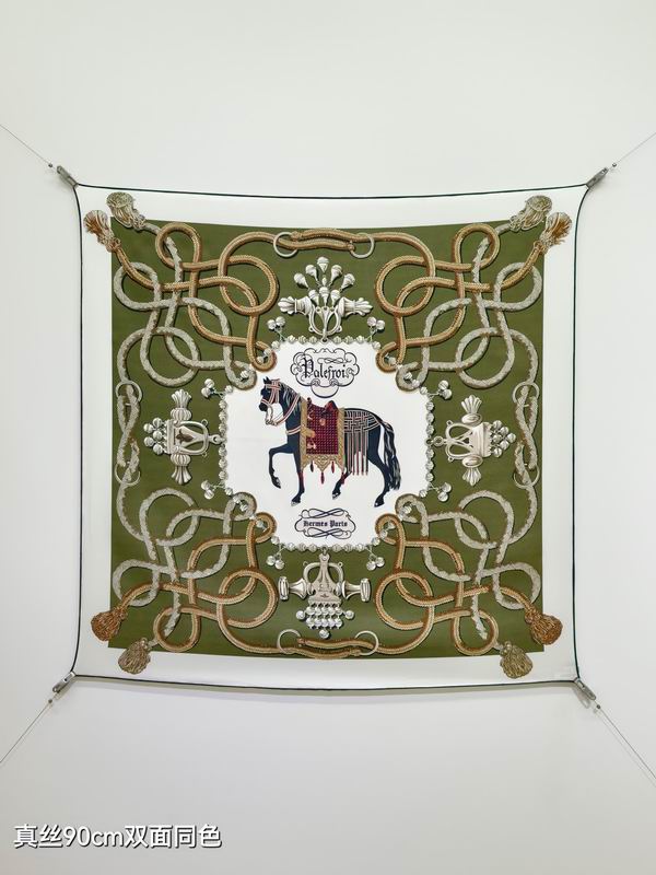 Hermes silk scarf 90X90cm E34 (18)