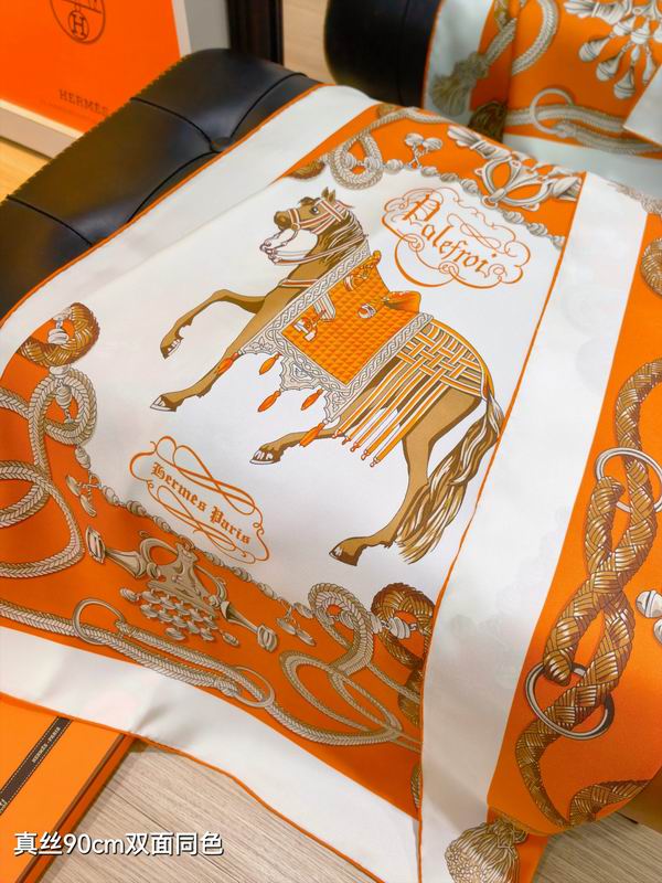 Hermes silk scarf 90X90cm E34 (24)
