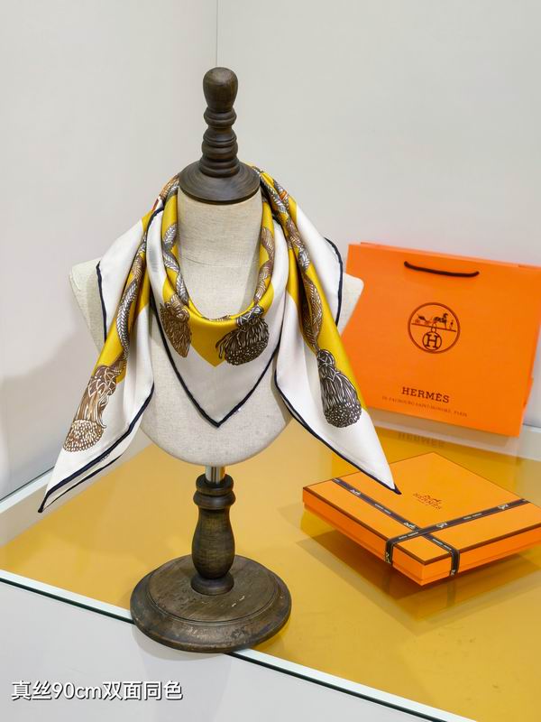 Hermes silk scarf 90X90cm E34 (31)
