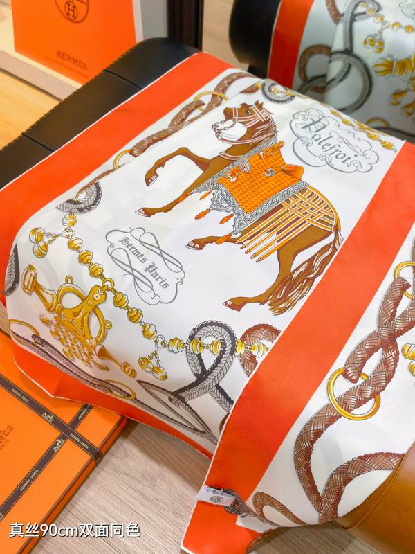 Hermes silk scarf 90X90cm E34 (42)