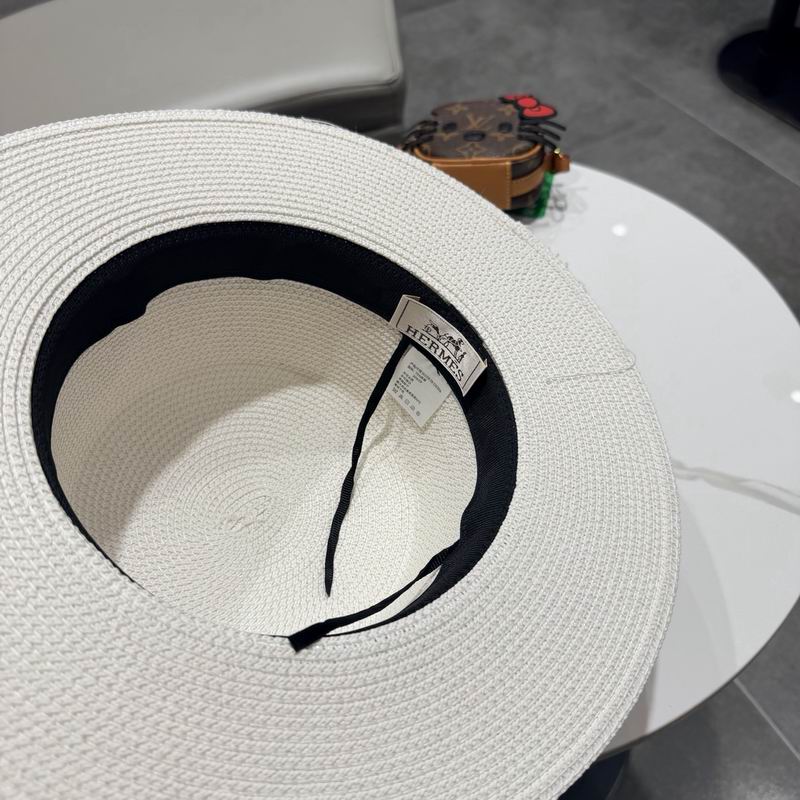 Hermes top hat (192)