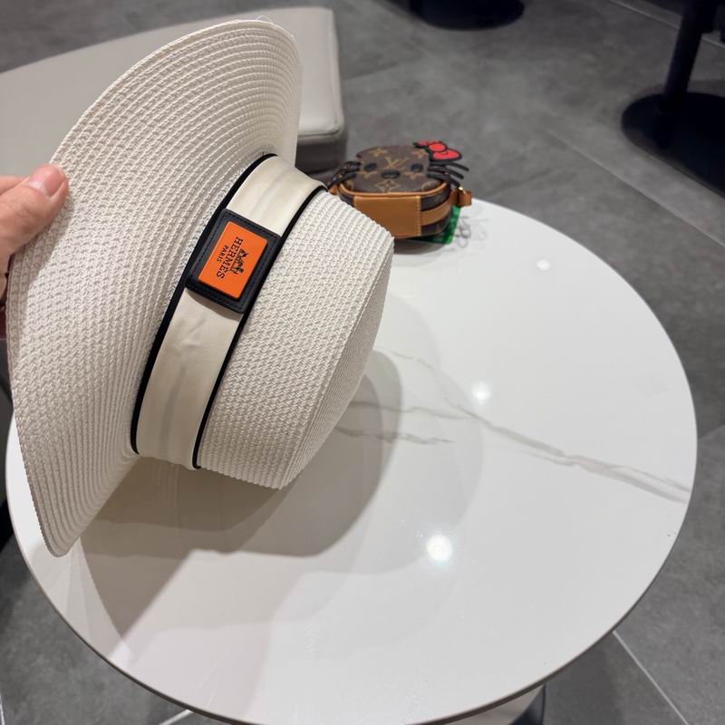Hermes top hat (195)