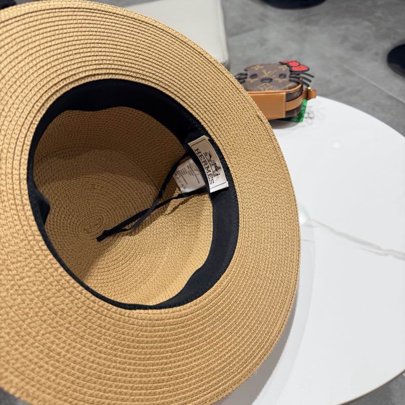 Hermes top hat (201)