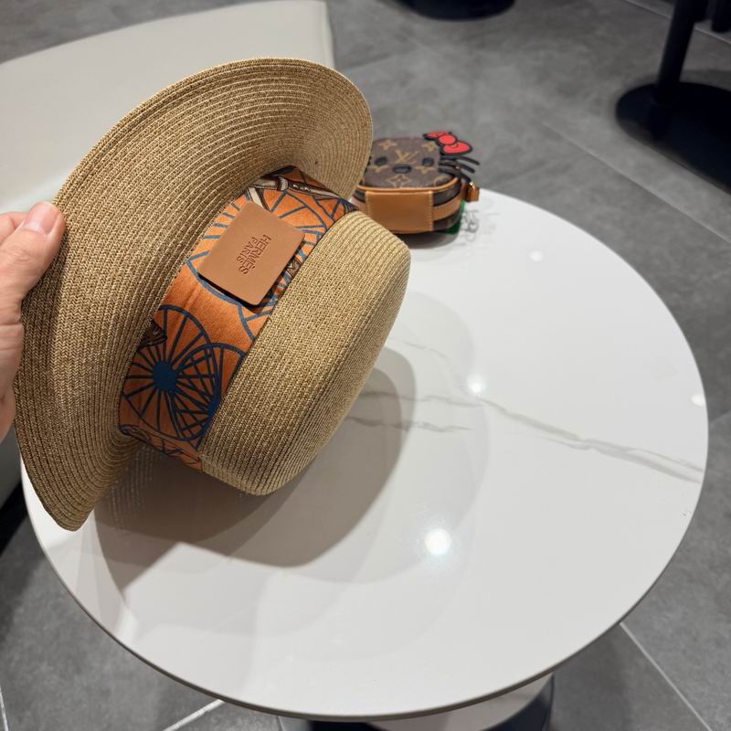 Hermes top hat (212)