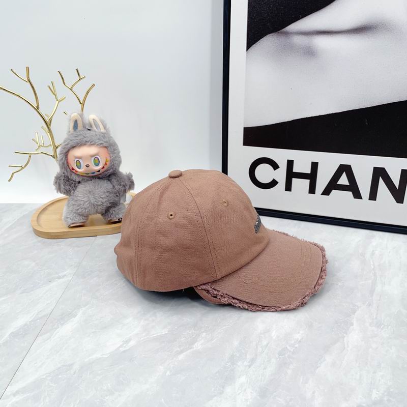 Jacouemus Cap dx (1178)