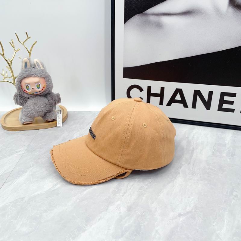 Jacouemus Cap dx (1183)