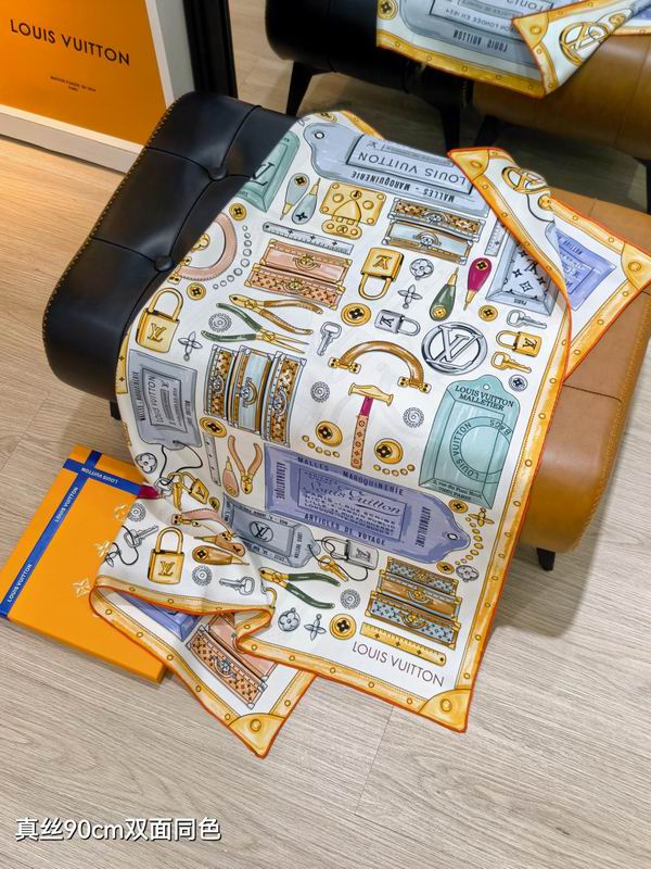 LV  silk scarf 90X90cm E01 (17)