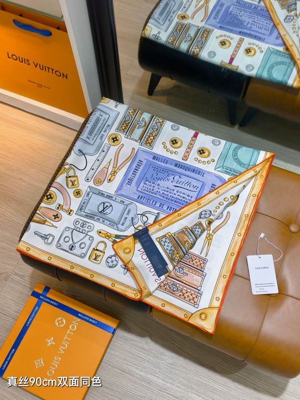 LV  silk scarf 90X90cm E01 (18)