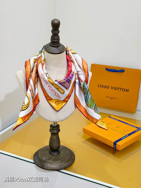 LV  silk scarf 90X90cm E01 (2)