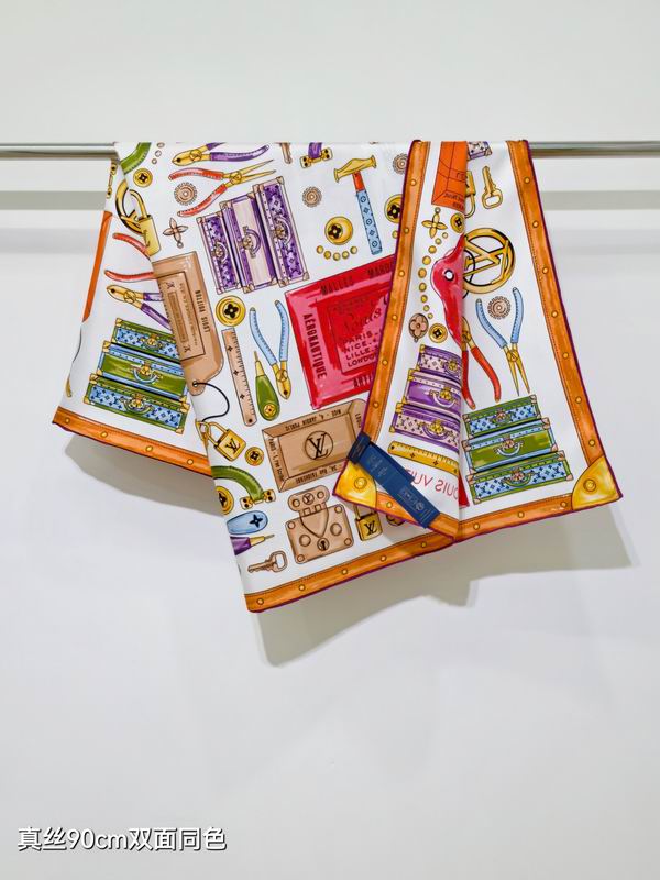 LV  silk scarf 90X90cm E01 (3)