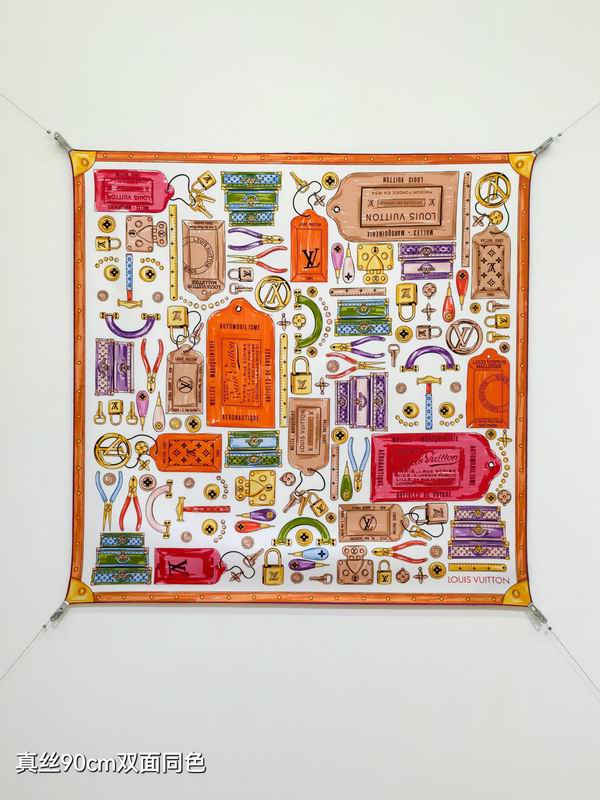 LV  silk scarf 90X90cm E01 (8)
