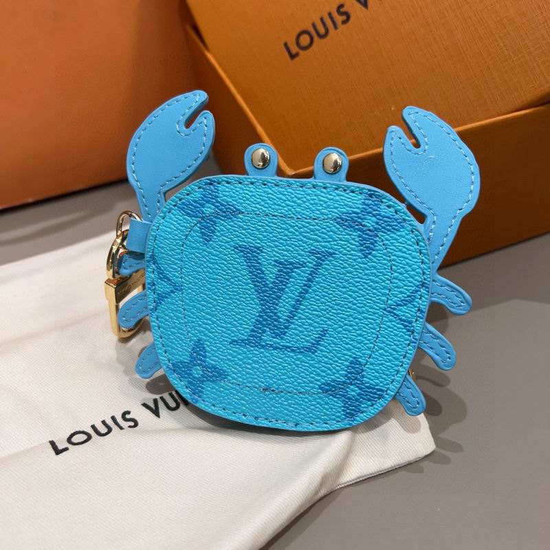LV AirPods bag (34)