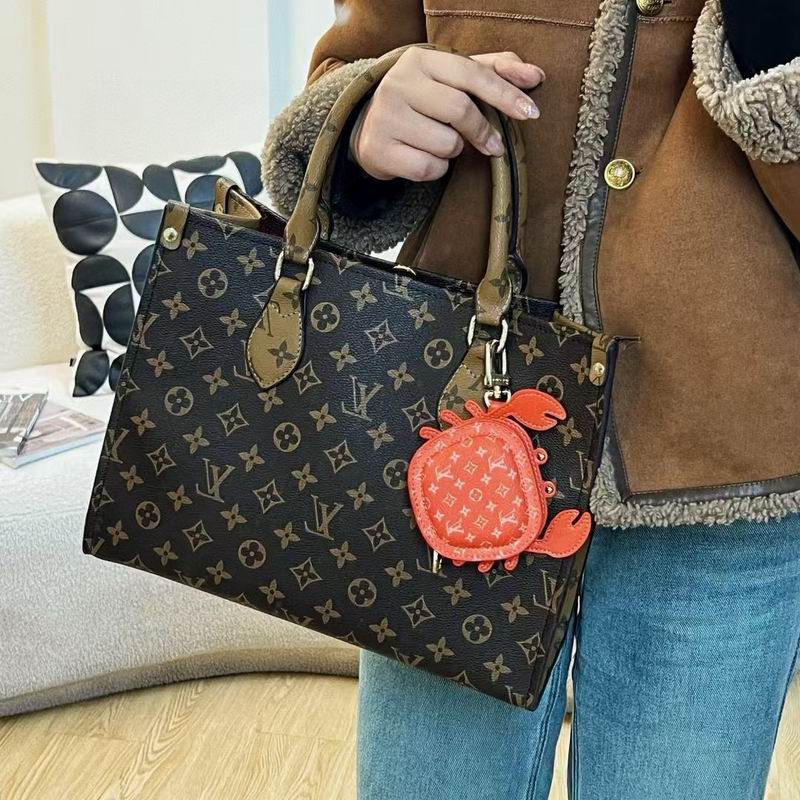 LV AirPods bag (38)