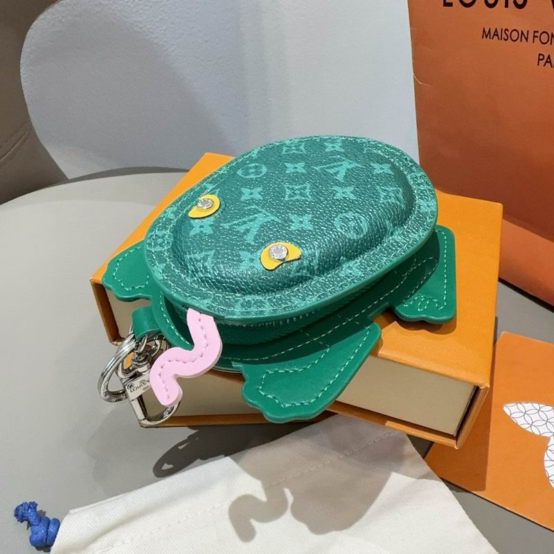 LV AirPods bag (50)