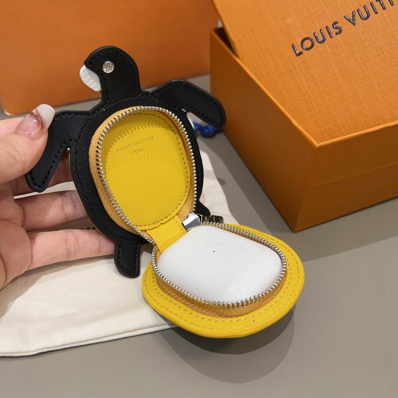 LV AirPods bag (67)