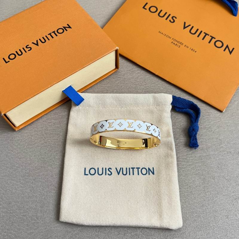 LV Bracelet 01yxx284 (14)