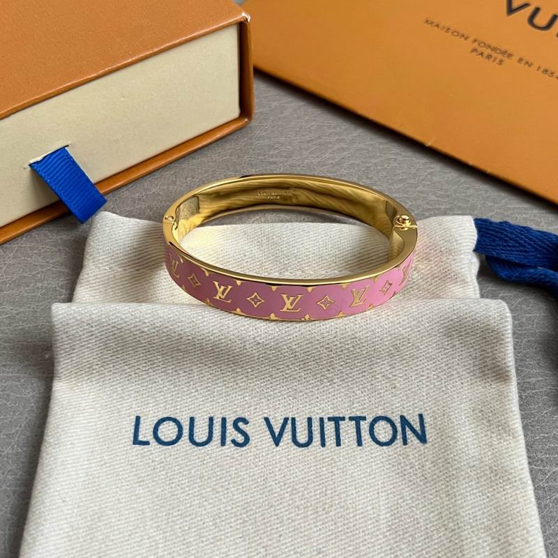 LV Bracelet 01yxx284 (24)