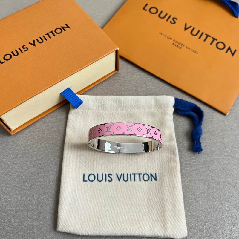 LV Bracelet 01yxx284 (26)