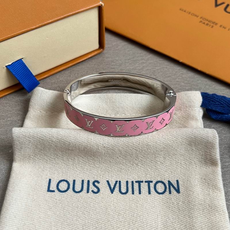 LV Bracelet 01yxx284 (29)