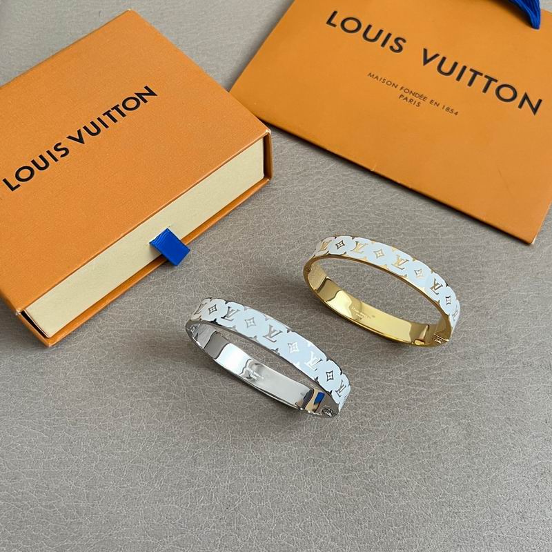LV Bracelet 01yxx284 (3)
