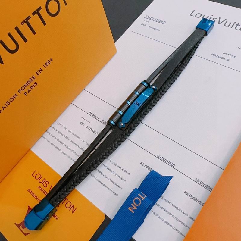 LV Bracelet 01yxx290 (2)