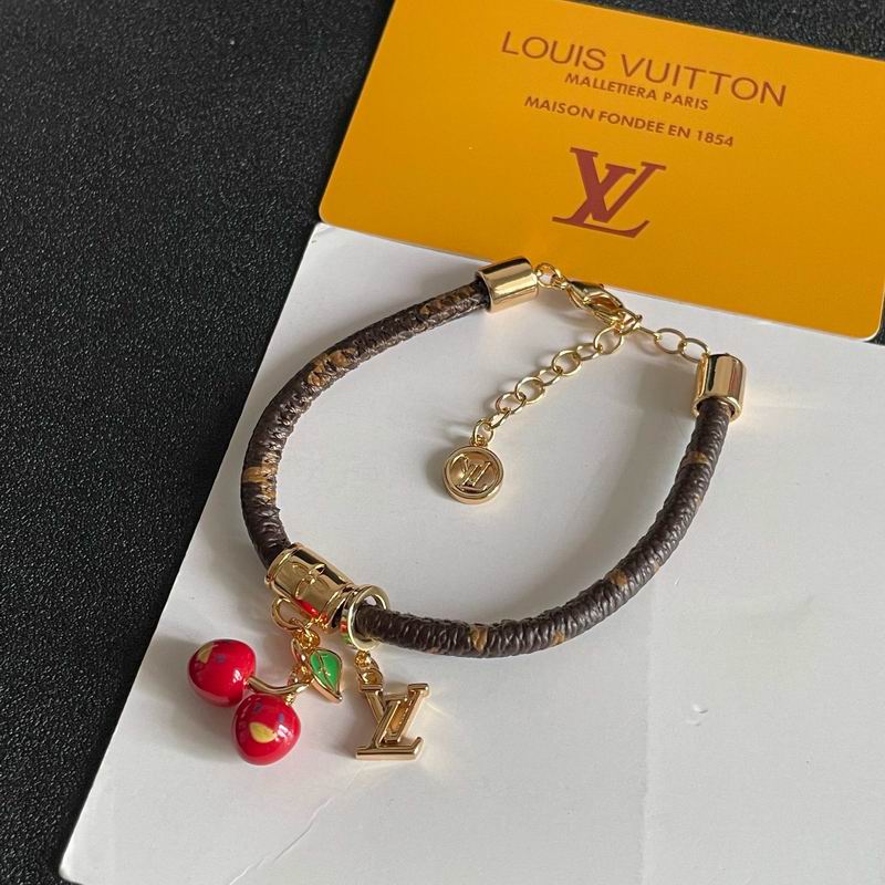 LV Bracelet 01yxx297 (6)