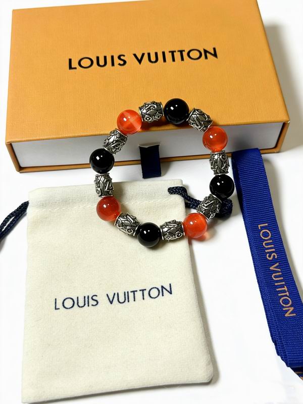 LV Bracelet 01yxx30 (5)