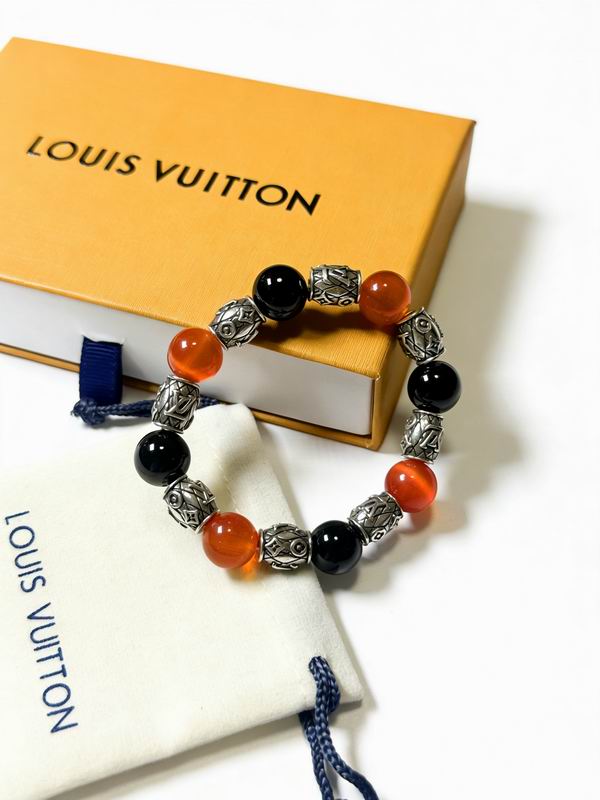 LV Bracelet 01yxx30 (7)
