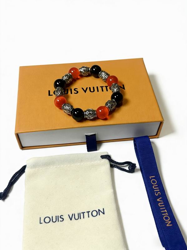 LV Bracelet 01yxx30 (8)
